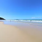 Excelente apartamento à 200 metros da praia - CO02H